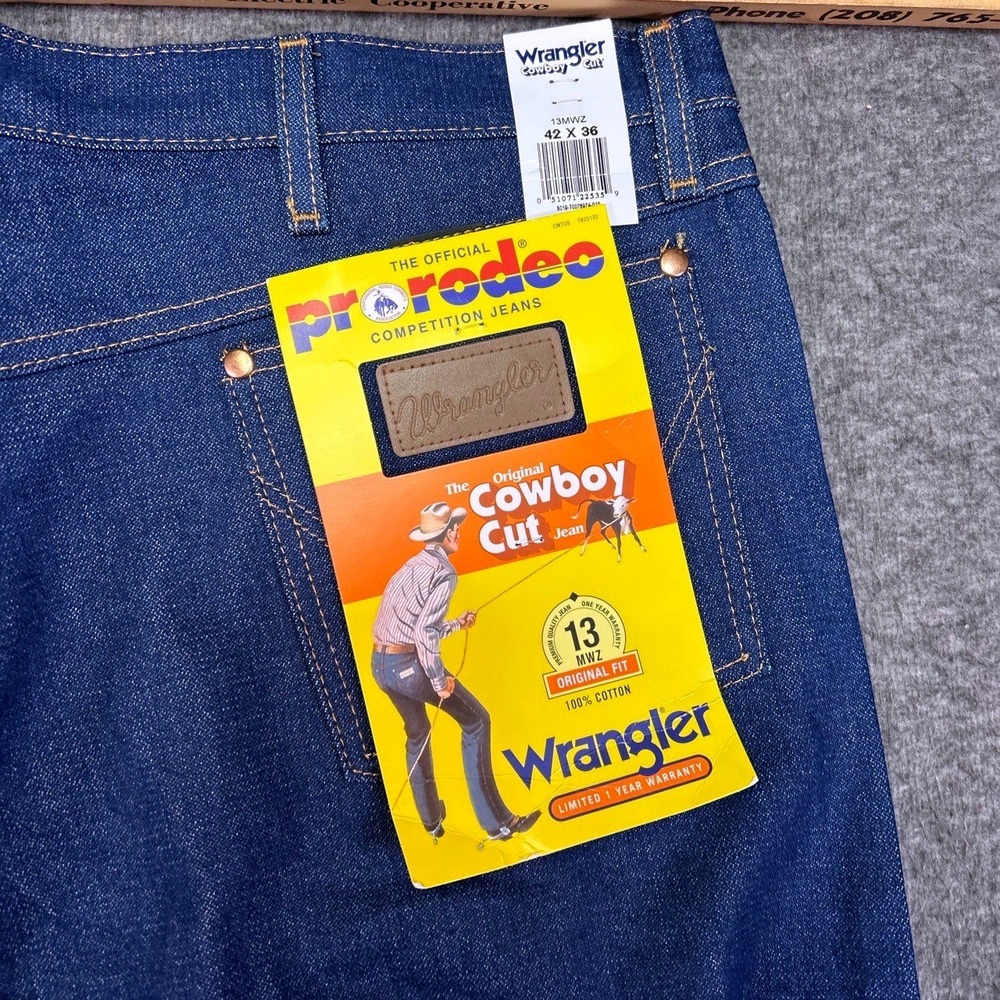 New Wrangler Jeans A201 Mens 42x34 Original Fit Blue Cowboy Cut Classic Western